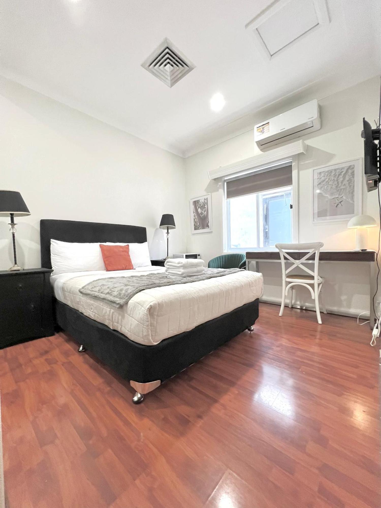 North Ryde Guesthouse Sydney Bagian luar foto